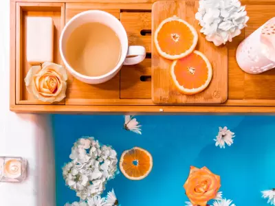 tea in the bathub